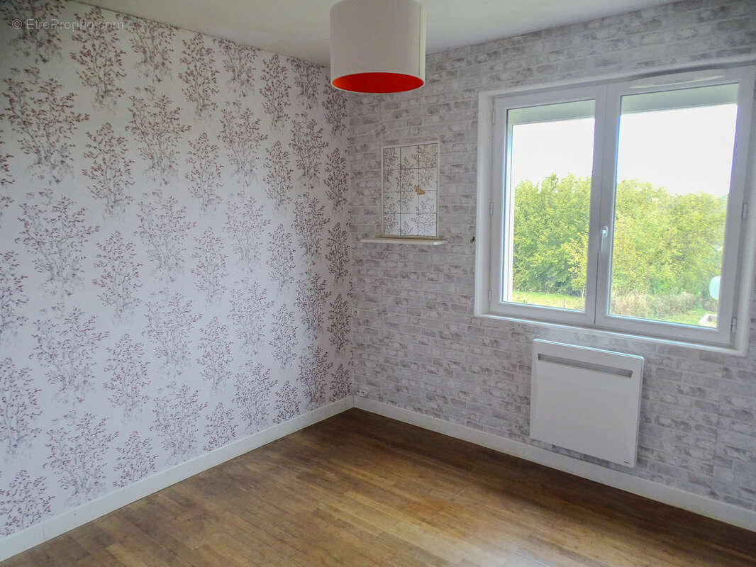 Maison à SAINT-CALAIS