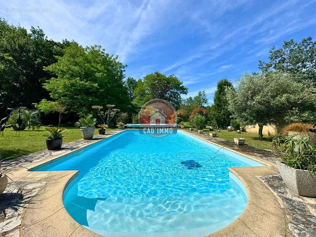 Maison à ROUFFIGNAC-DE-SIGOULES