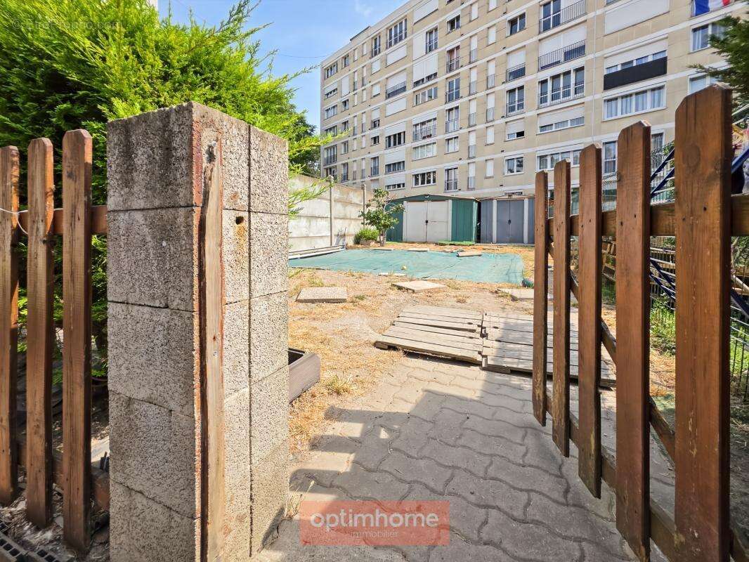 Maison de ville de 146 m² – 4 chambres – bureau – cour et jardin - photo 27