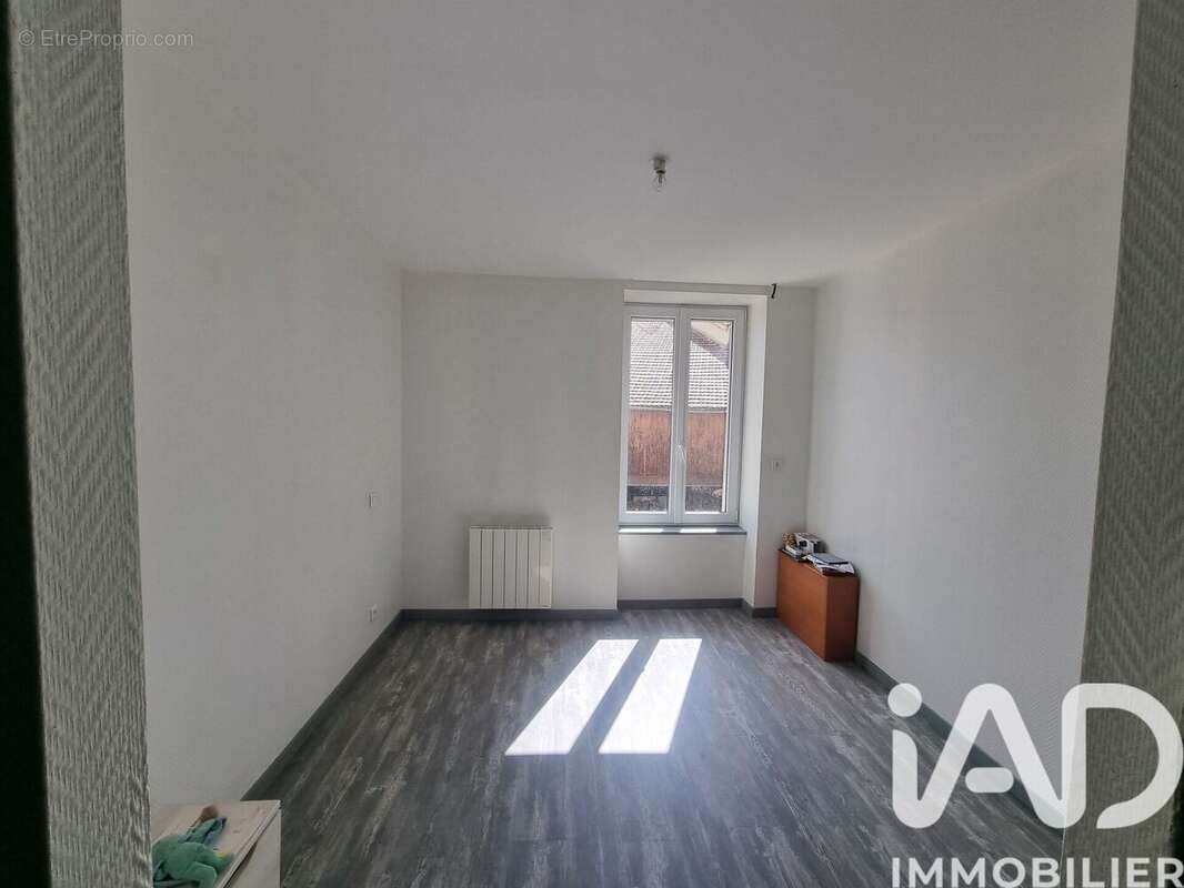 Photo 8 - Appartement à SAINT-GERMAIN-LAVAL