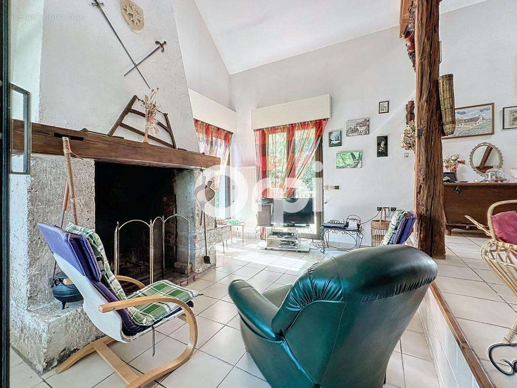 Maison à MARGNY-SUR-MATZ