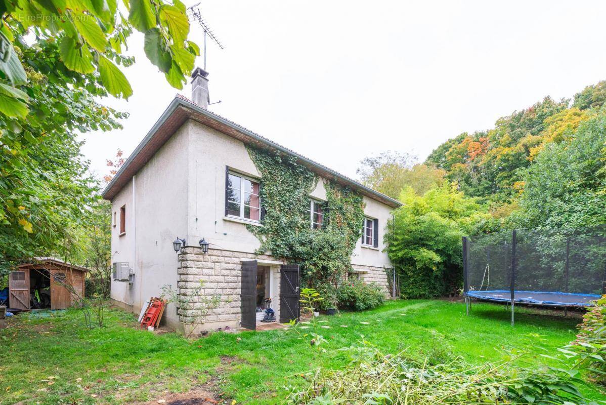 Maison à L&#039;ETANG-LA-VILLE