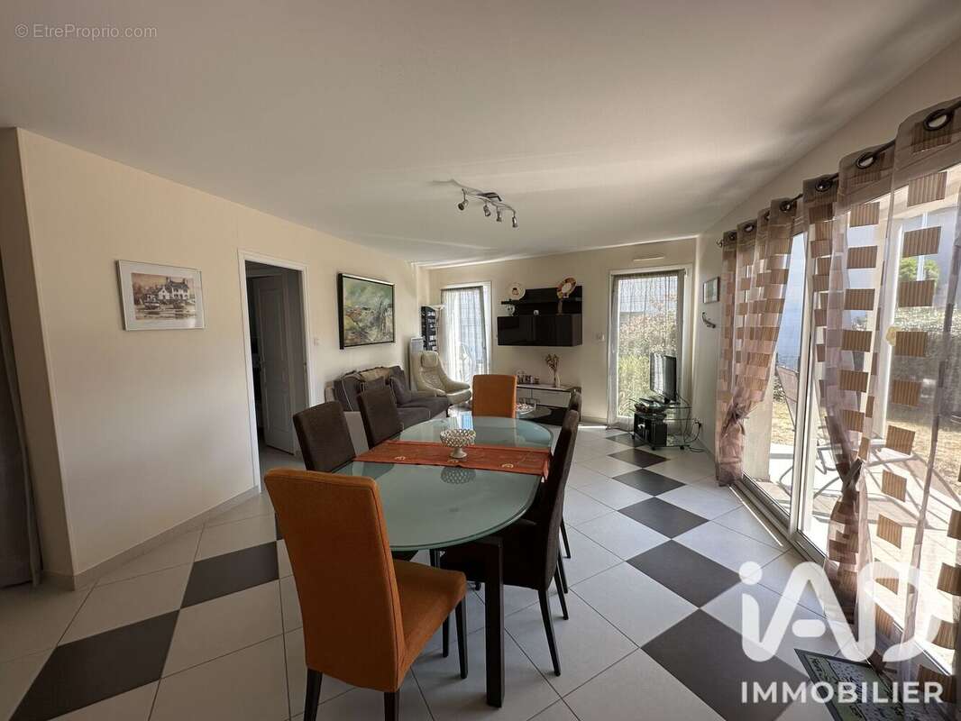 Appartement 68 m² à Granville  - photo 3
