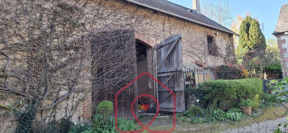 Maison à DAMPIERRE-EN-CROT
