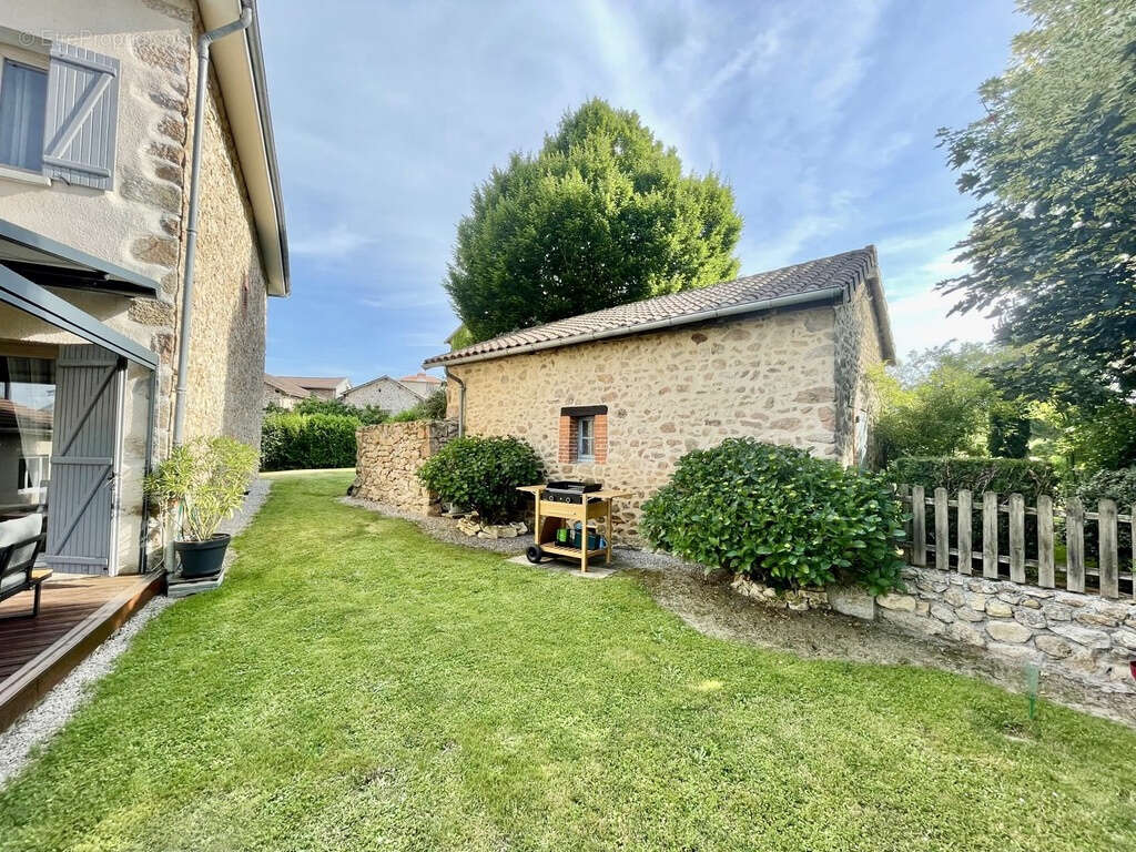 Maison à BOSMIE-L&#039;AIGUILLE