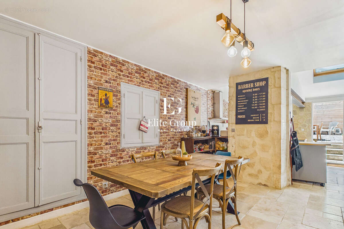 Maison à CHATEAUNEUF-SUR-CHARENTE