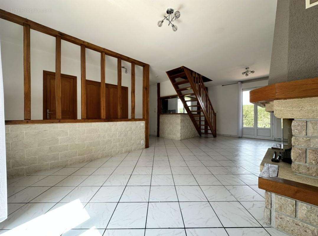 Maison à SOURS