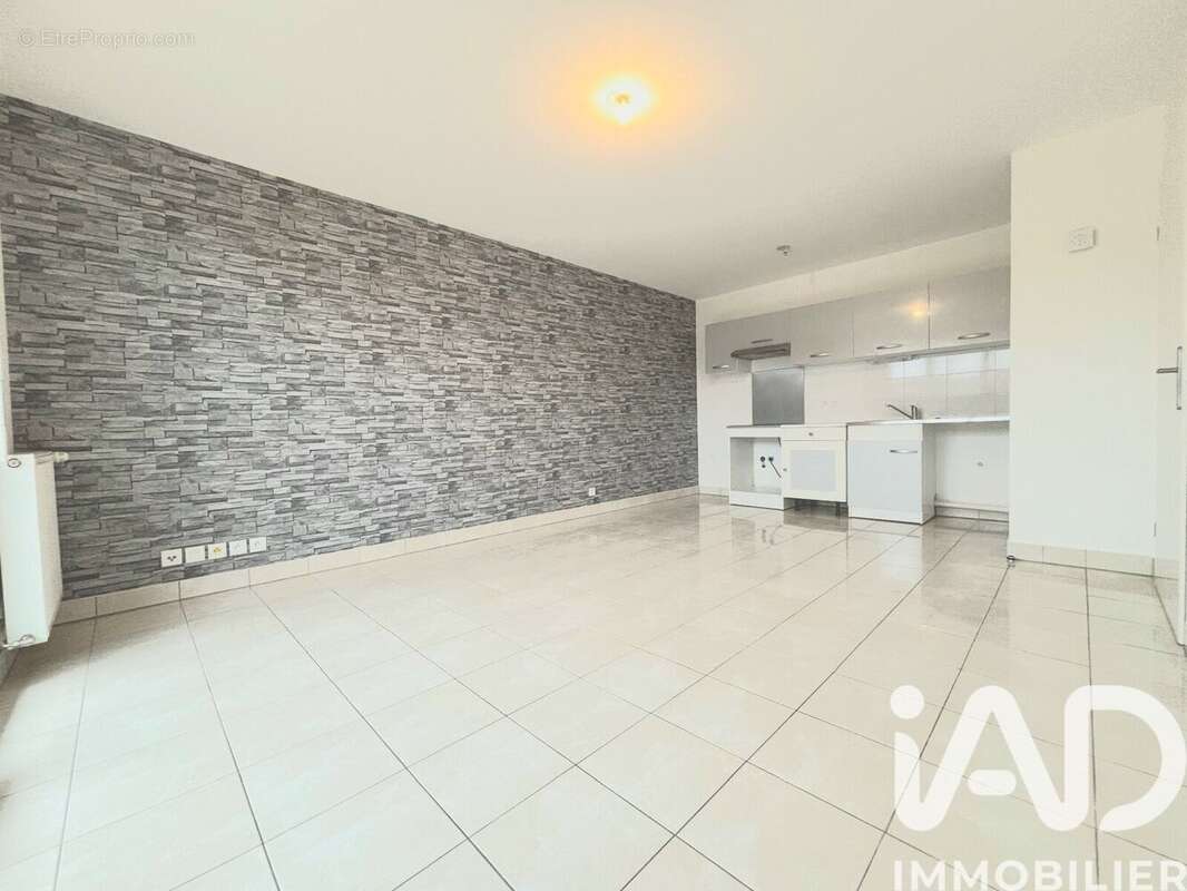 Appartement 42 m² à Ferrieres-En-Brie  - photo 3