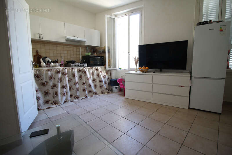 Appartement à MARSEILLE-6E