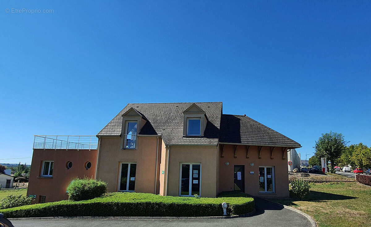 Locaux commerciaux ou professionnels Montceau les M. - photo 2