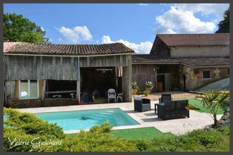 Maison à LE PIZOU