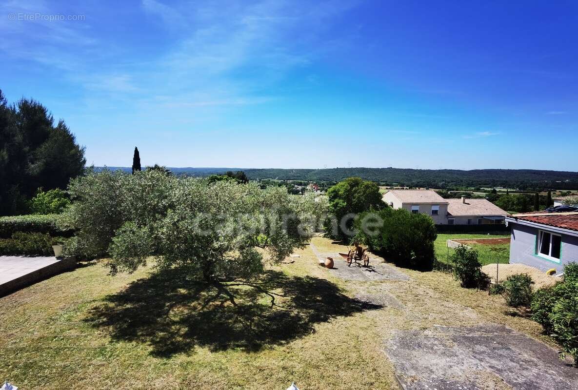 A 5 mn d'UZES (30) Maison de plain-pied 125 m2 avec vue panoramique - photo 12