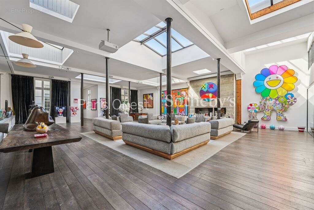 Appartement à PARIS-2E