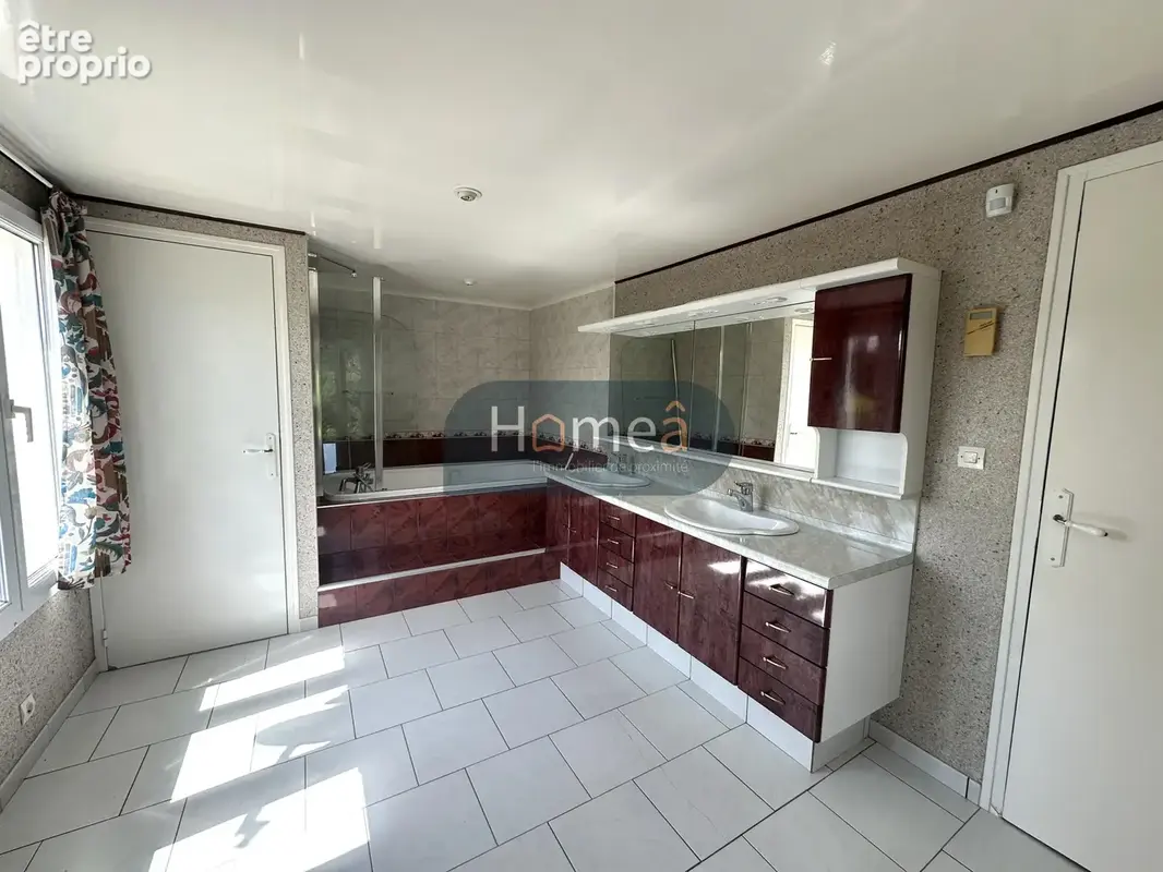 Magnifique propriété de 215 m2 sur 7 769 m2 de terrain - photo 11