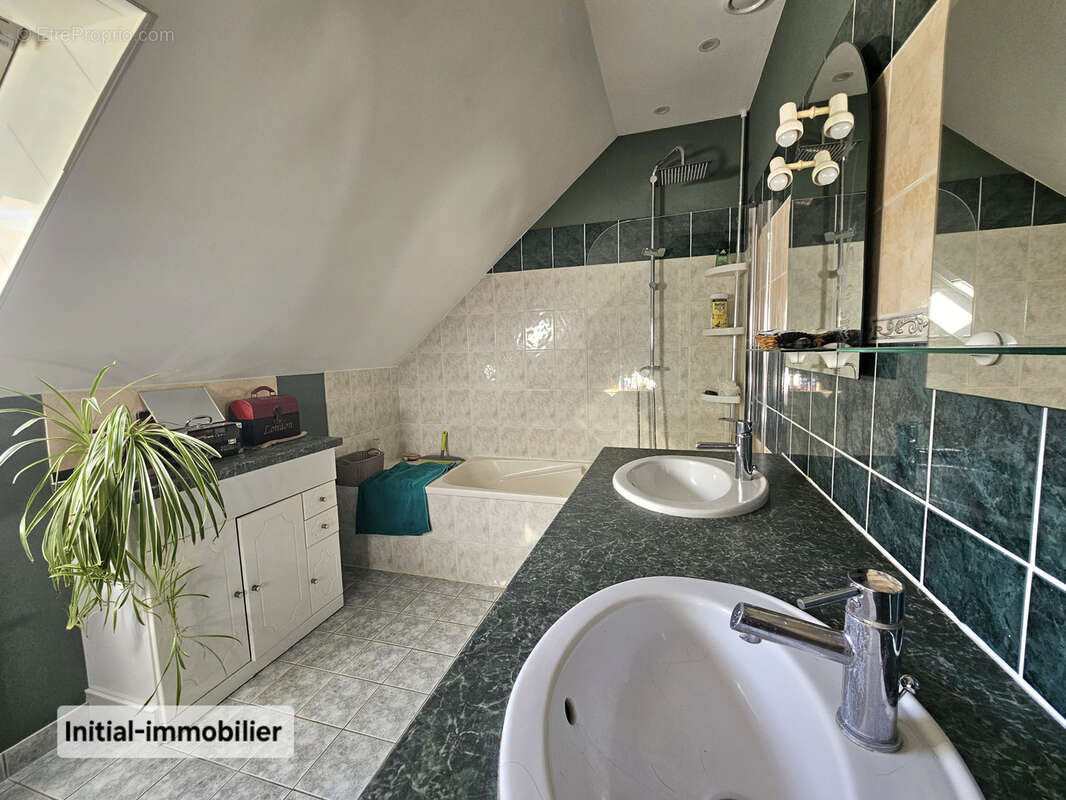 Maison à SEMBLANCAY