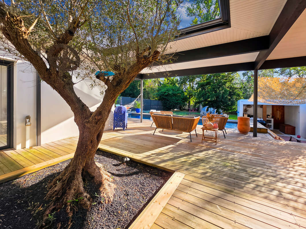 Villa contemporaine avec 5 chambres et piscine. - photo 3