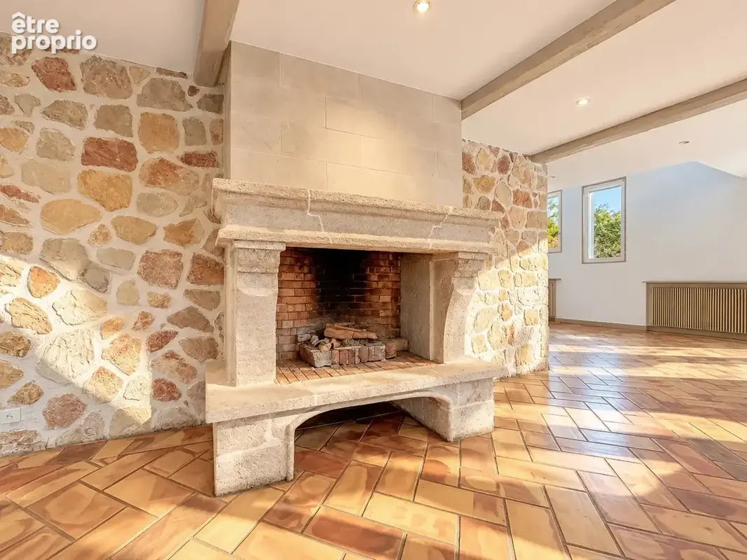Mandelieu-la-napoule – minelle  villa de 326 m² avec piscine - photo 4