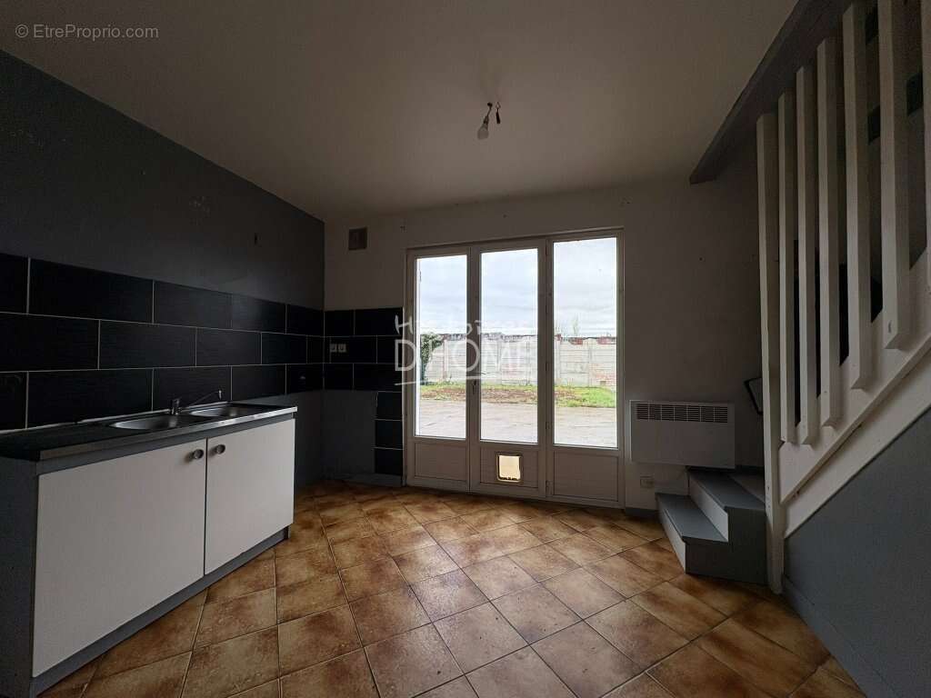 Maison à LA FERTE-GAUCHER