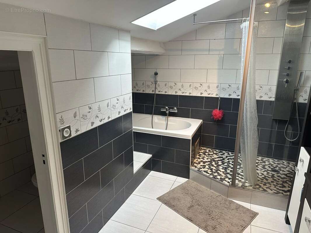 Maison à SAINT-BONNET