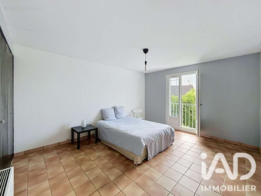 Maison 197 m² à La Ferte-Alais  - photo 9