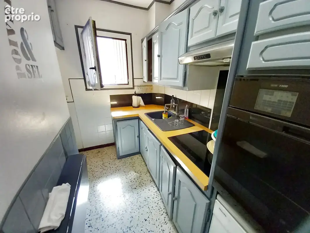 Bel Immeuble 2 Appartements et grand Garage. - photo 17