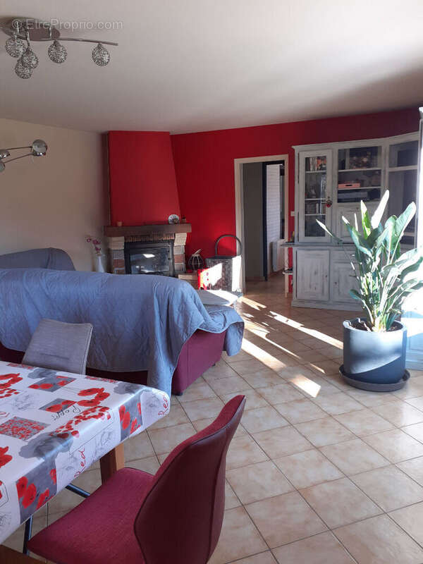 Maison à SAINT-AVAUGOURD-DES-LANDES