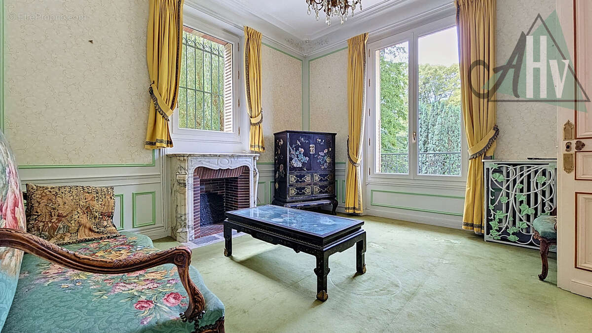Maison à COUILLY-PONT-AUX-DAMES