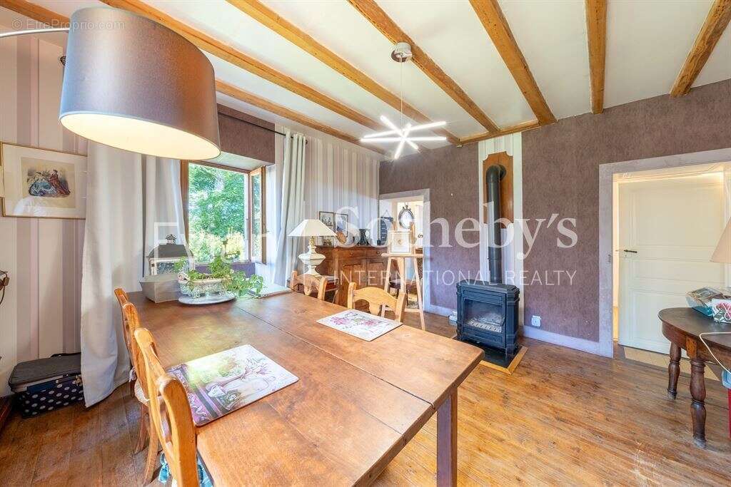 Maison à SAINT-PAUL-EN-CHABLAIS