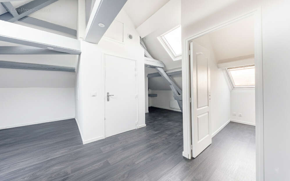 Appartement à GRISY-SUISNES