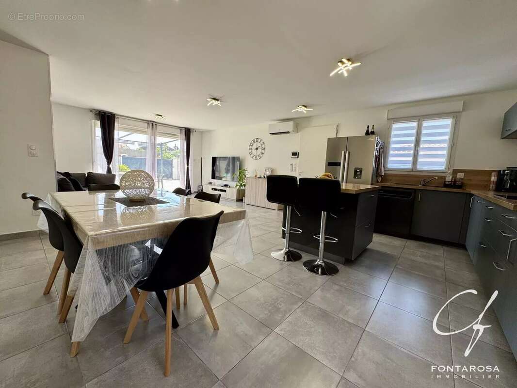 Maison à PUGET-SUR-ARGENS