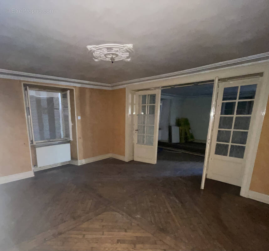 Appartement à CHALONVILLARS