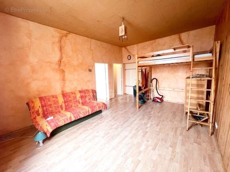 Appartement bourgeois à vendre 3 pièces 2 chambres 77m2 porte de la Saunerie MANOSQUE (04) - photo 3
