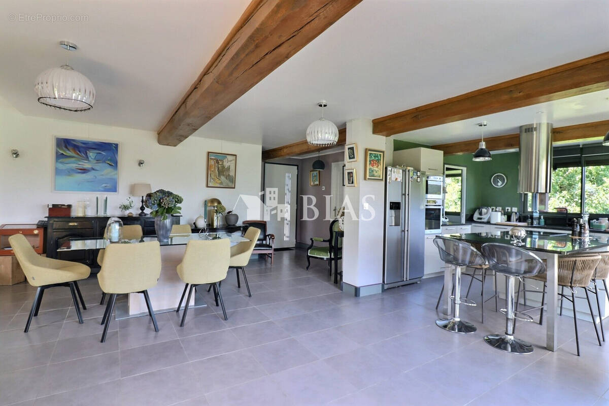 Maison 175 m² à Foulbec  - photo 3