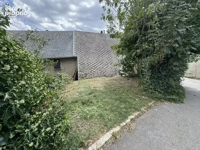 Maison au centre de Pierre Châtel. - photo 8