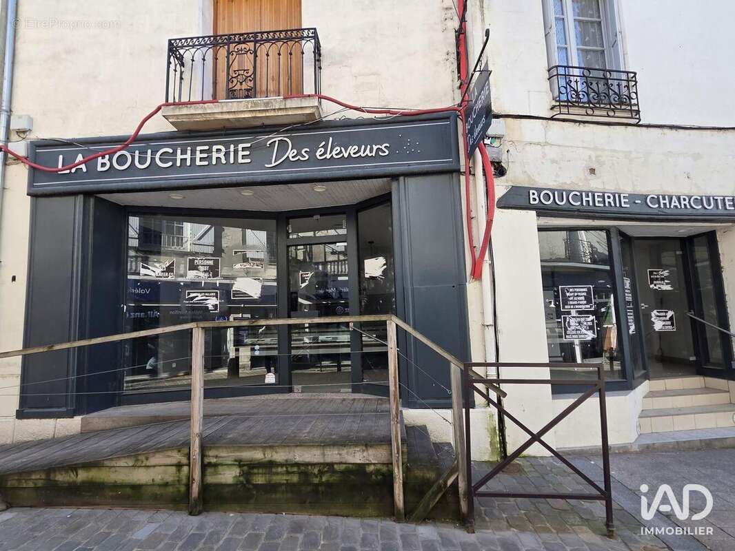 Photo 4 - Commerce à LOCHES