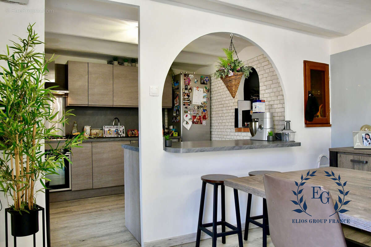 Maison à MARSEILLE-6E