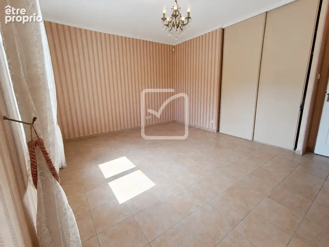 Spacieuse maison moderne avec une très belle vue - photo 19