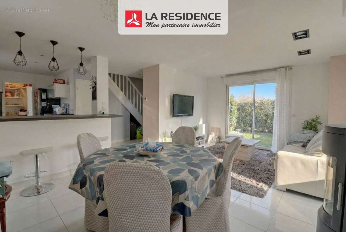 Maison à VERNEUIL-SUR-SEINE