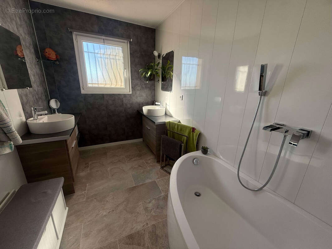 Maison à CONQUES-SUR-ORBIEL