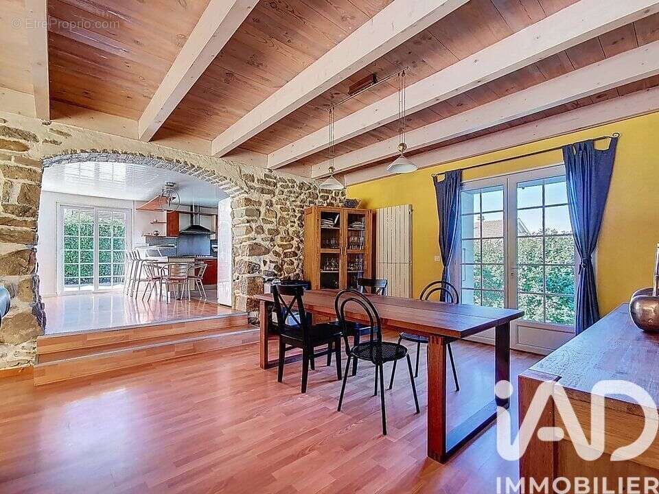 Photo 6 - Maison à SAINT-CERGUES