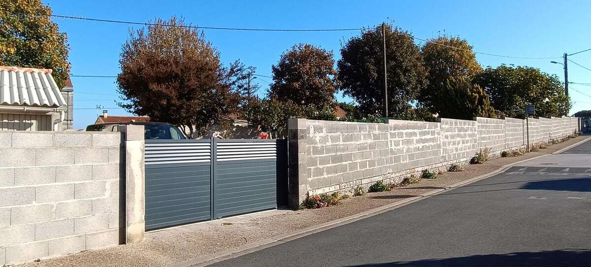 Maison à TONNAY-CHARENTE