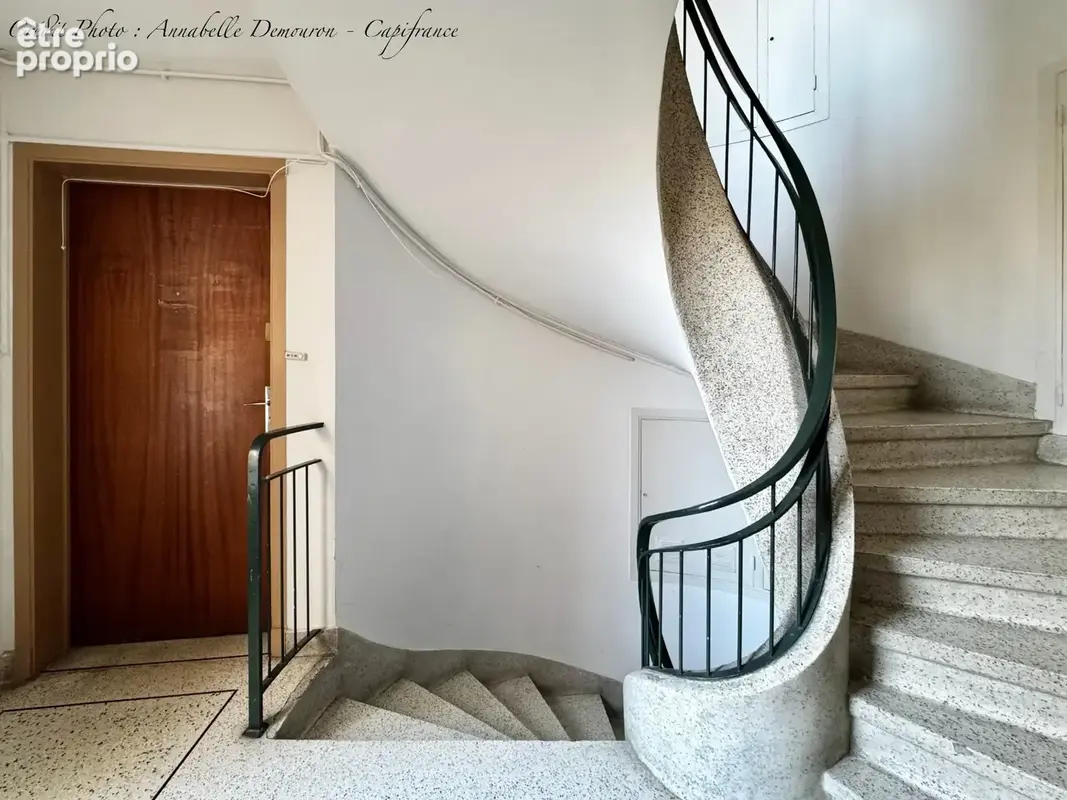 Appartement t5 a renover – clermont-ferrand - les salins - tres beau potentiel - photo 5