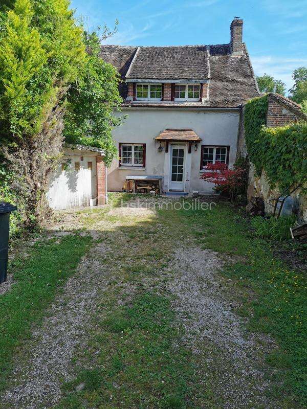 Maison à THORIGNY-SUR-OREUSE