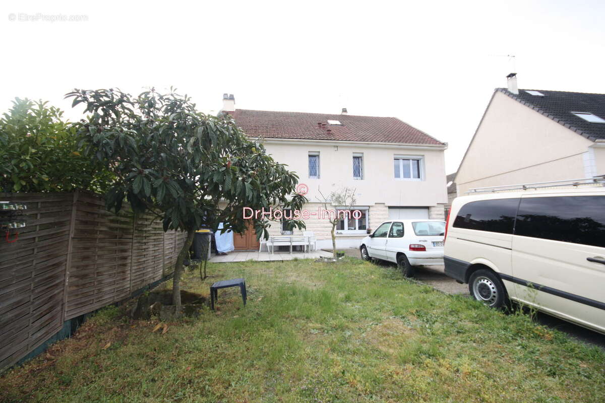 Maison à PIERRELAYE