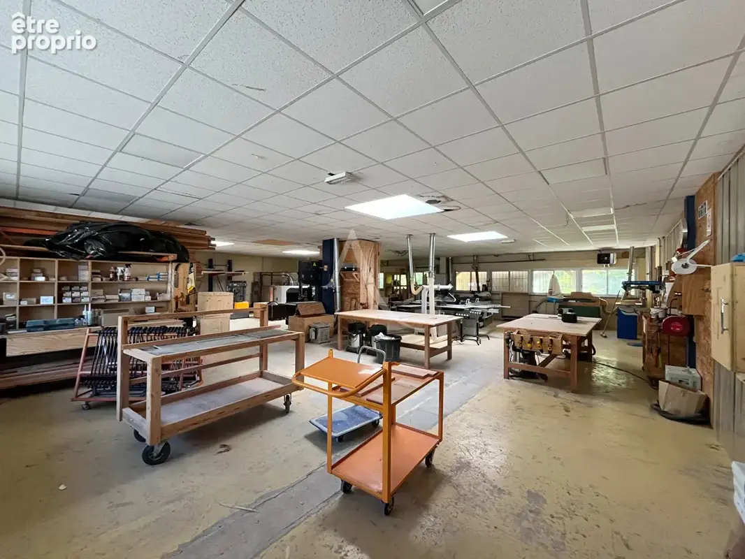Local commercial Couiza 525 m2 - photo 2