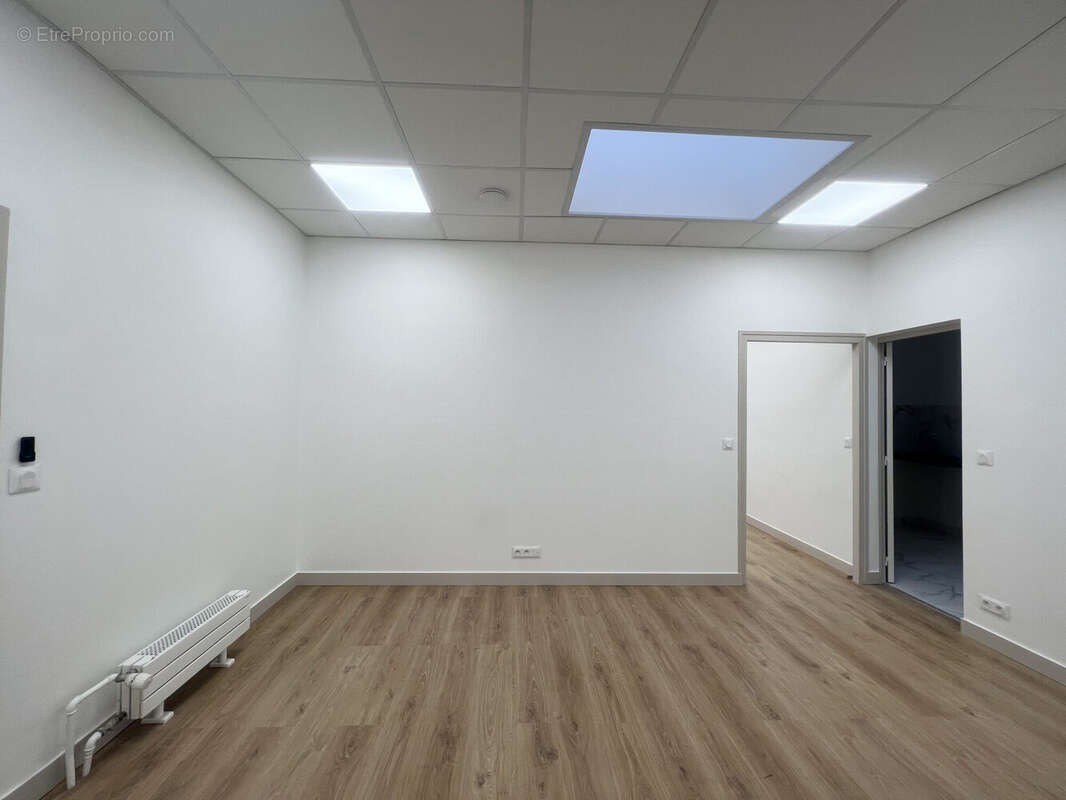 Commerce à PARIS-15E