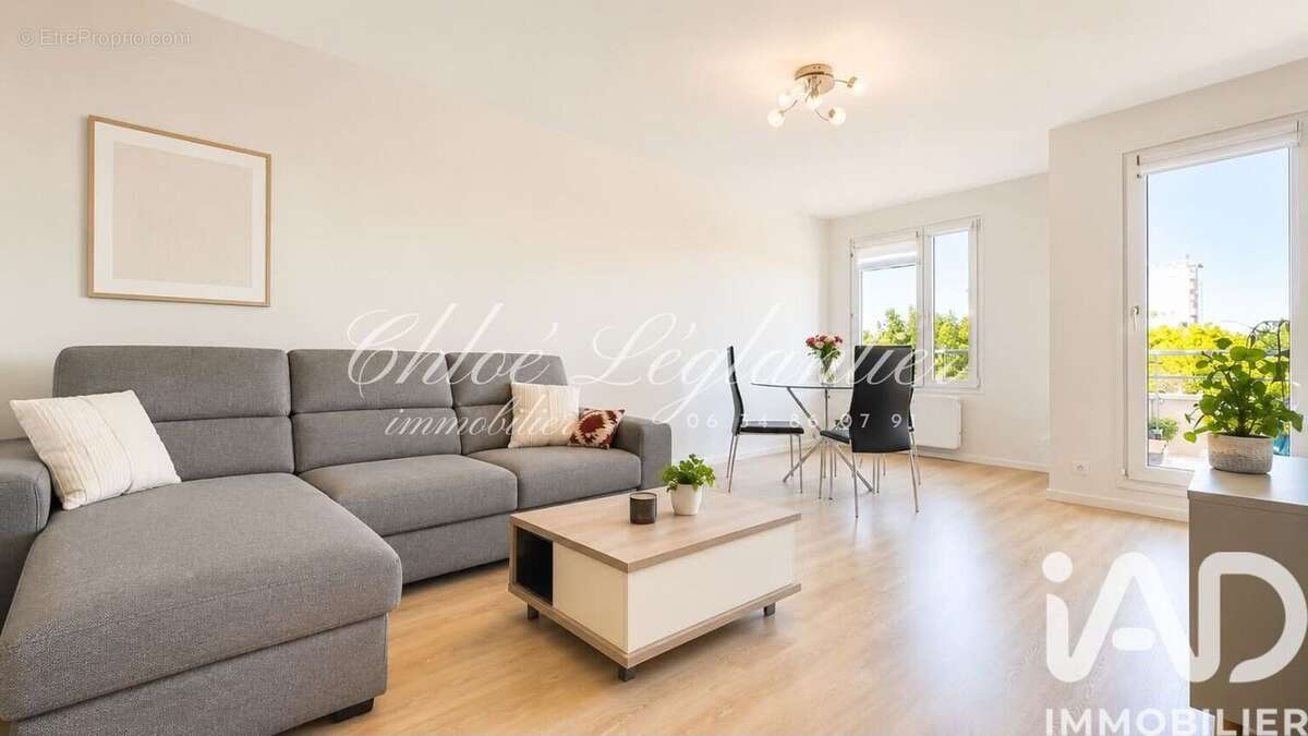 Photo 2 - Appartement à LE PERREUX-SUR-MARNE