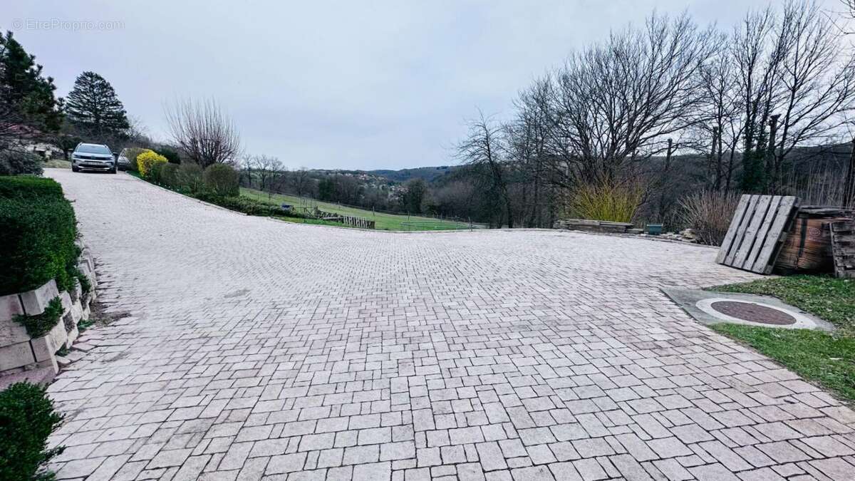 Maison à VILLARS-SOUS-ECOT