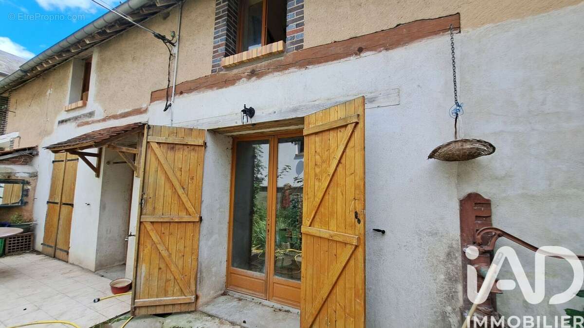 Photo 2 - Maison à SAINTE-GENEVIEVE-DES-BOIS