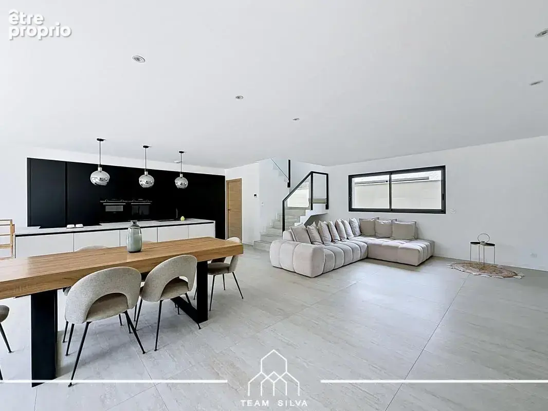 Maison 140 m² à Simandres  - photo 3